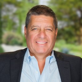 Jorge Yupari, REALTOR® — Park Regency
